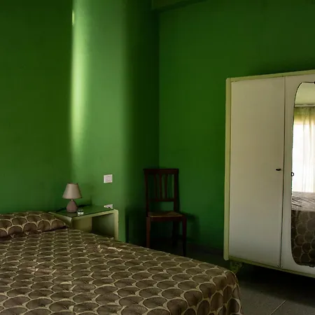 Domusanna Alojamento de Acomodação e Pequeno-almoço *